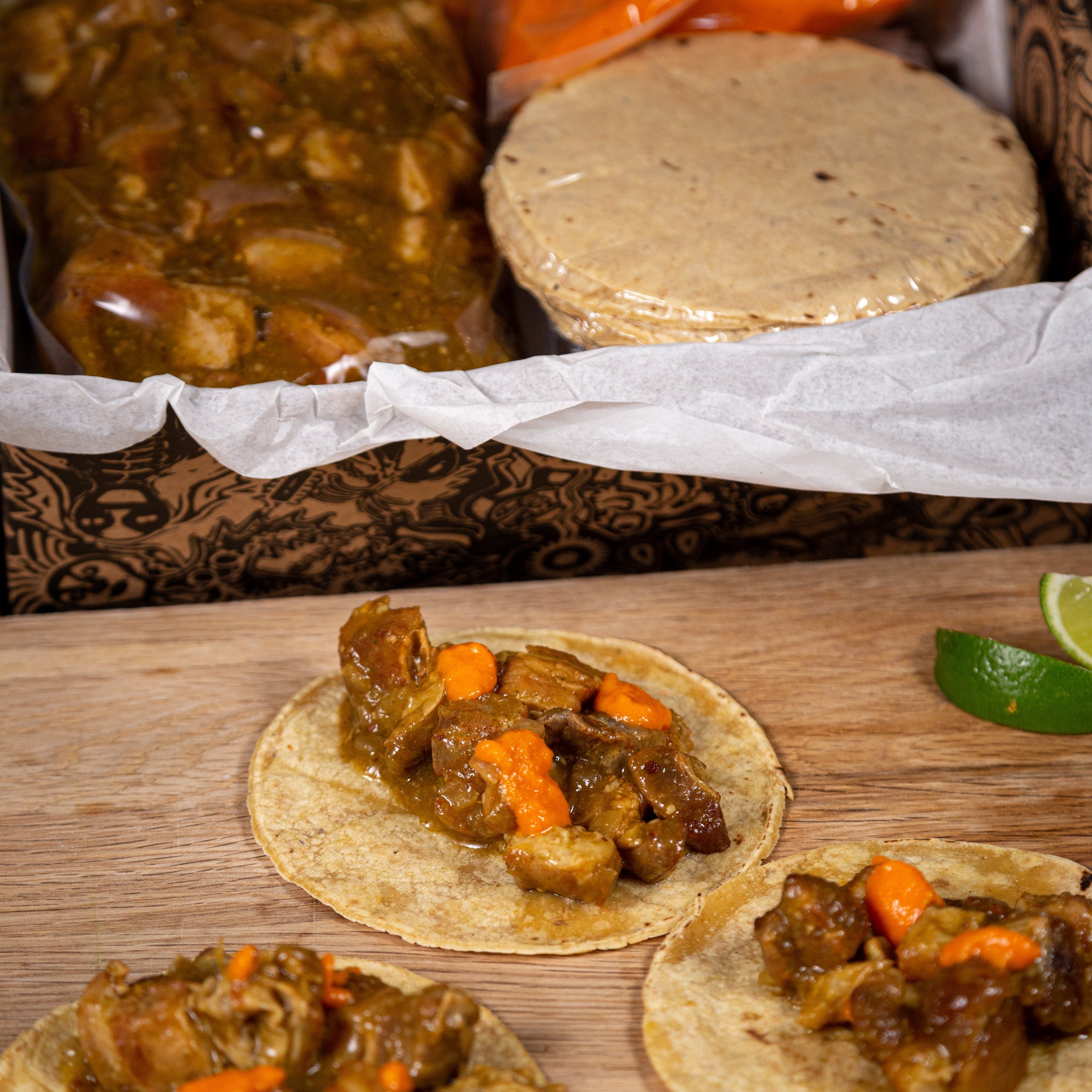 Chicharrón en Salsa (15 Tacos)