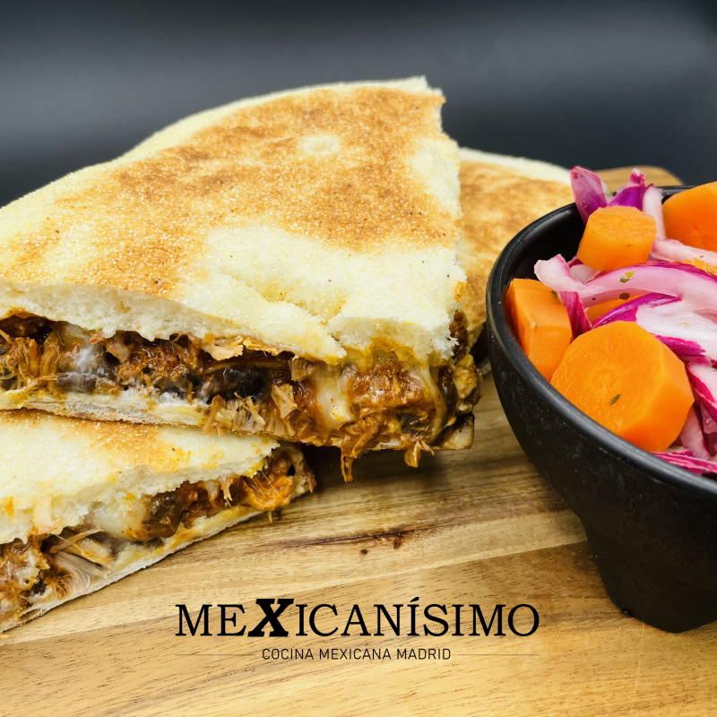 Torta Cochinita Pibil